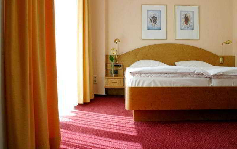 Hotel Kurfuerstendamm Am Adenauerplatz Berlin Dış mekan fotoğraf